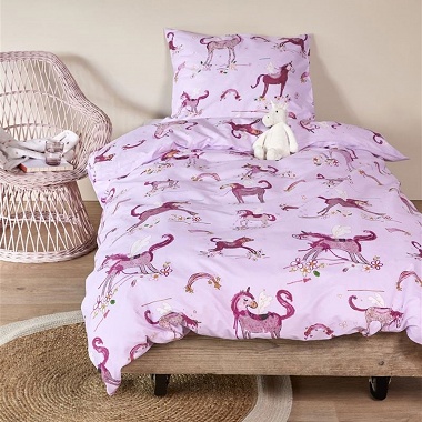Unicorn Para­dise Pink Beddin­ghouse kids