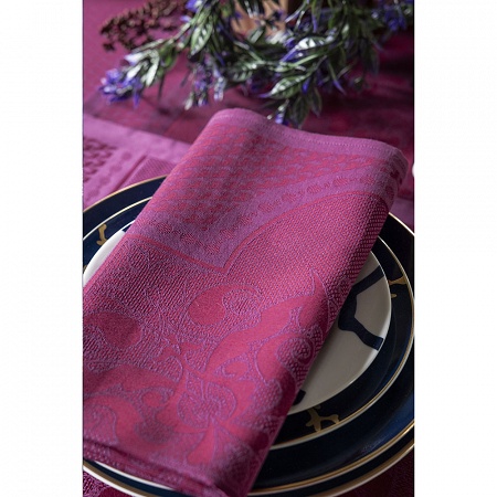 4 serviettes de table Palais Véni­tien Pourpre 58×58 cm Le Jacquard Français